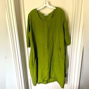 100% Lino women’s dress made in Italy size Large green